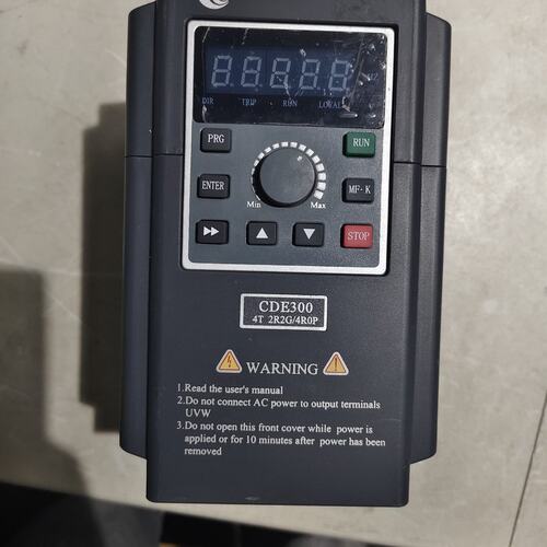 议价变频器CDE300-4T2R2G/4R0P，2.2KW，