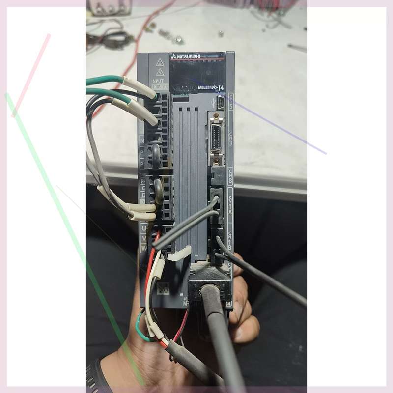 议价S菱MR-J4-70B伺服驱动器 进口成色好 功能包好。