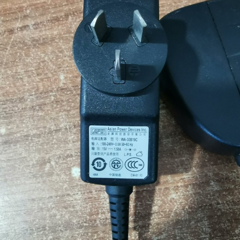 议价电源适配器APD亚源19V1.58A WA-30B19