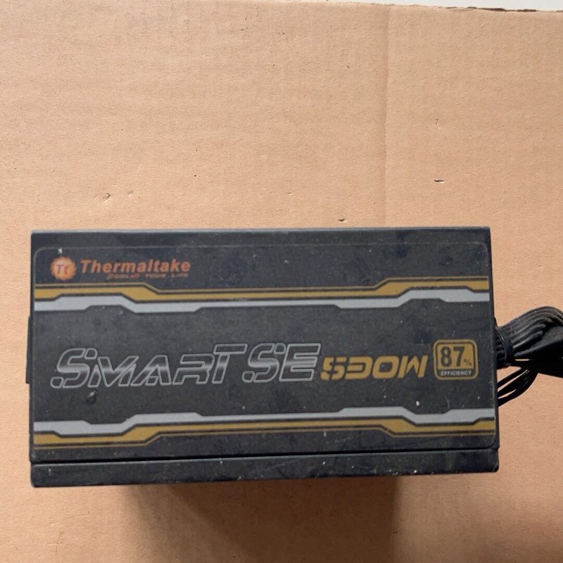 议价TT thermaltake 半模组电源 如图所示
