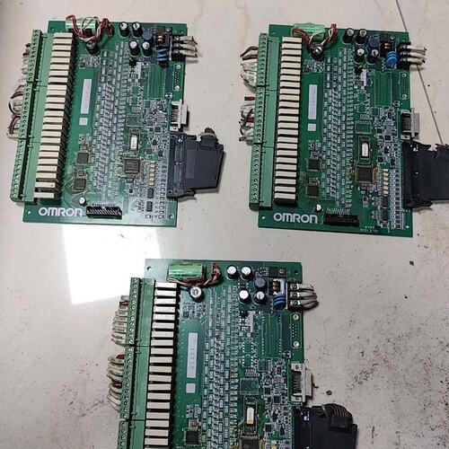 议价电梯主板 CPM2B-60CDR1-D-CH，型号