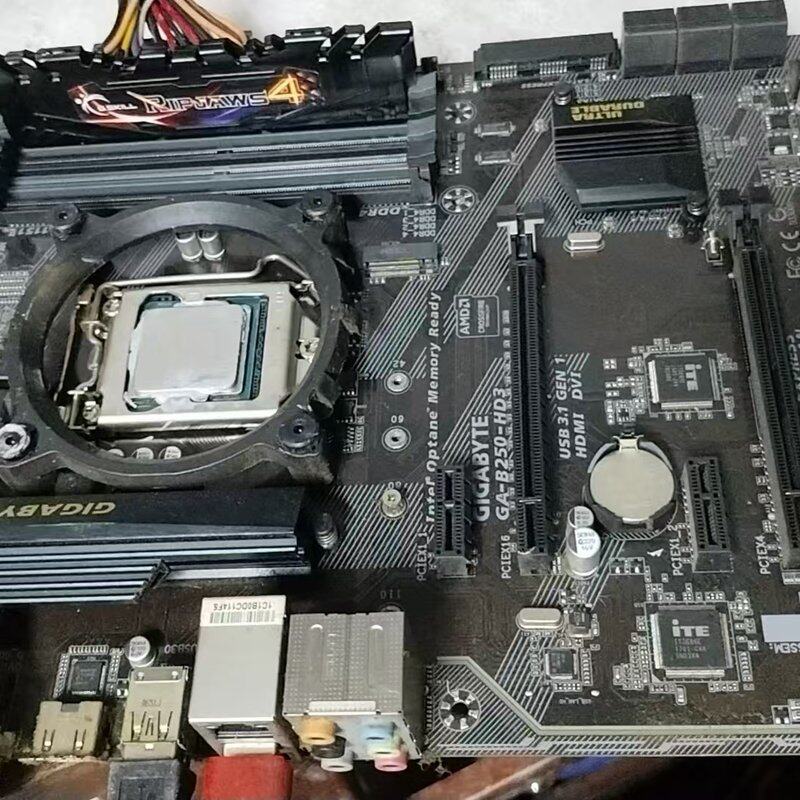 议价技嘉B250-HD3主板+i5 6500CPU套装 拆