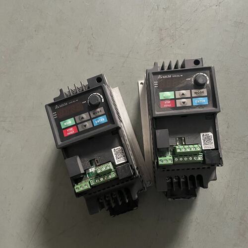 议价变频器VFD015EL43W 测试好1.5KW 38