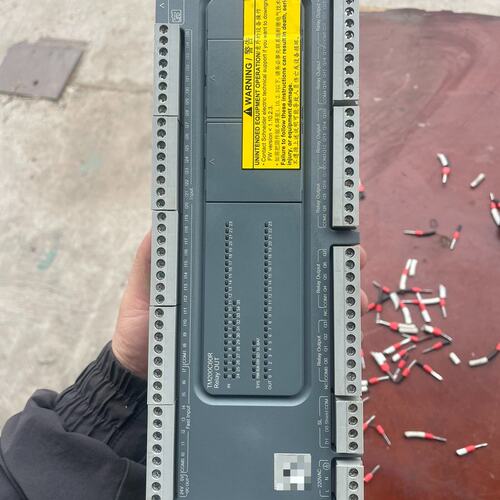 议价PLC控制器TM200C60R 99新
