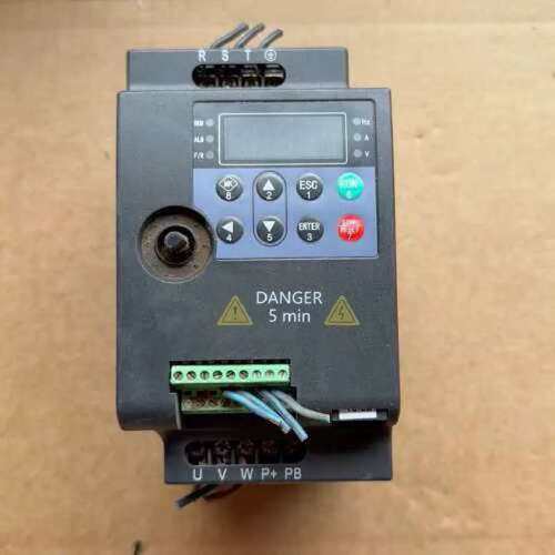议价变频器DR300F-T3-2R2G/4R0P