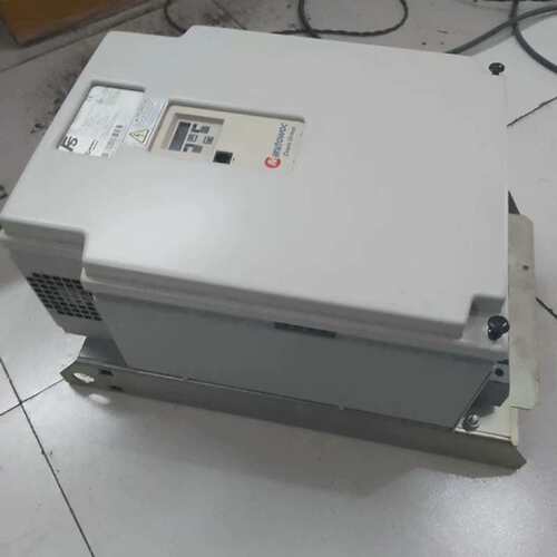 议价22F5M1R-YC1A变频器，成色如图，很漂亮，功能正维修