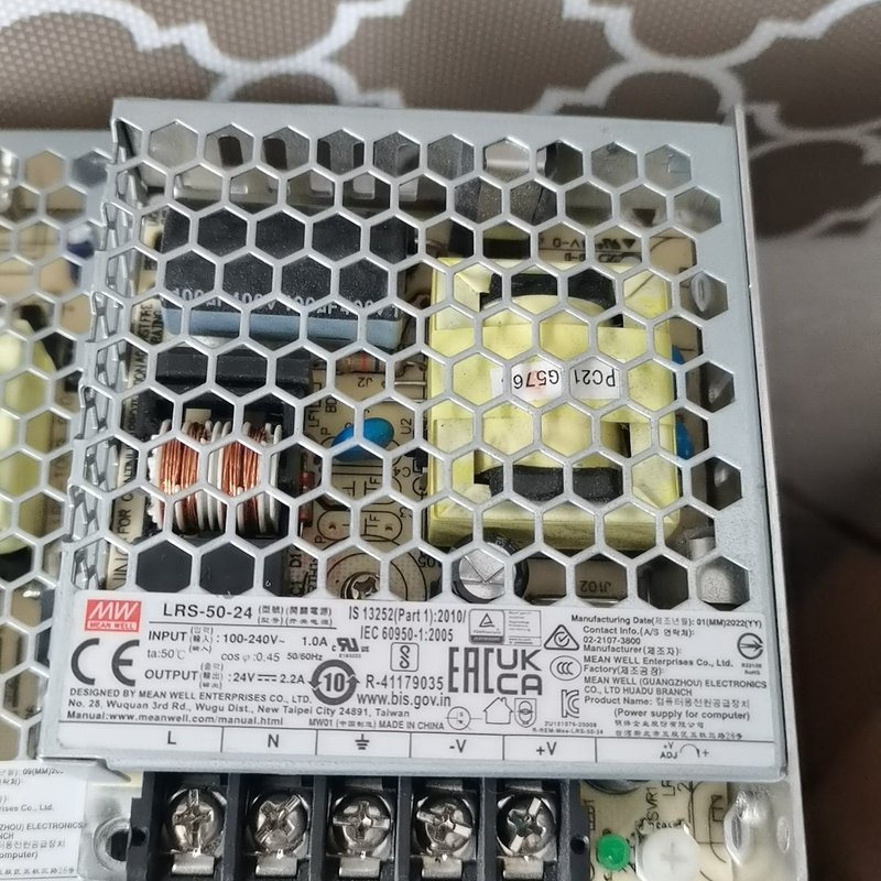 议价台湾电源 实物拍摄,功能正常。