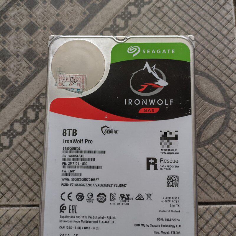 议价希捷8TB IronWolf Pro机械硬盘,坏的,没有电路