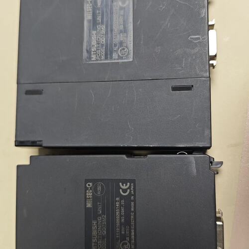 议价PLC定位模块QD75M2，，功能完好。实物