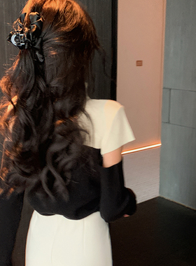 bigyu【12.26上新限时95折】设计感撞色露手臂长袖针织衫