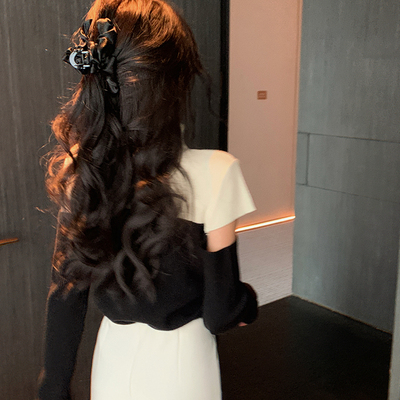 bigyu 设计感撞色露手臂长袖针织衫女春秋新款修身显瘦长袖上衣