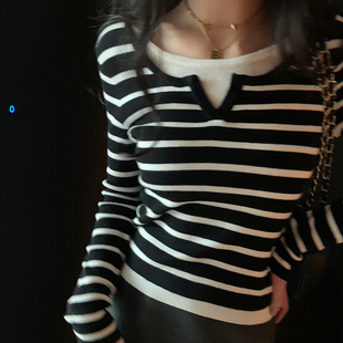 bigyu【12.26上新限时95折】修身假两件条纹打底针织衫