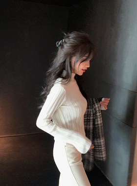 bigyu【12.26上新限时95折】半高领白色内搭打底衫长袖针织衫