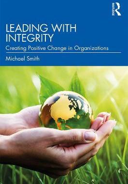 预售 按需印刷 Leading with Integrity