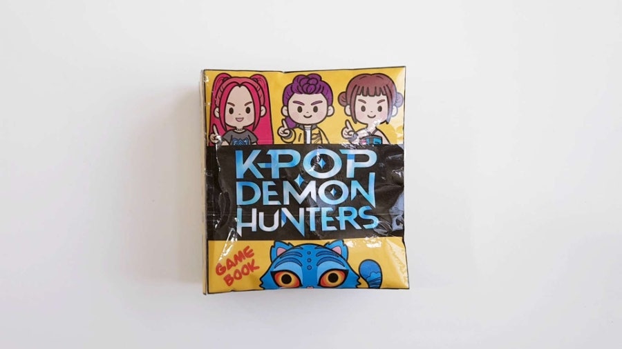 Kpop韩国猎魔女团捏捏书女孩diy玩具高颜值小玩意换装儿童