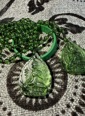 绿度母心琉璃玻璃墨绿挂件结缘吊坠吉祥男女可带挂件佩戴车挂项链