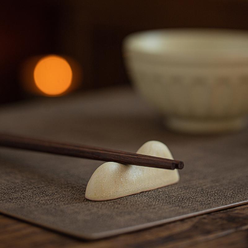 日式粗陶纯色哑光筷架勺托