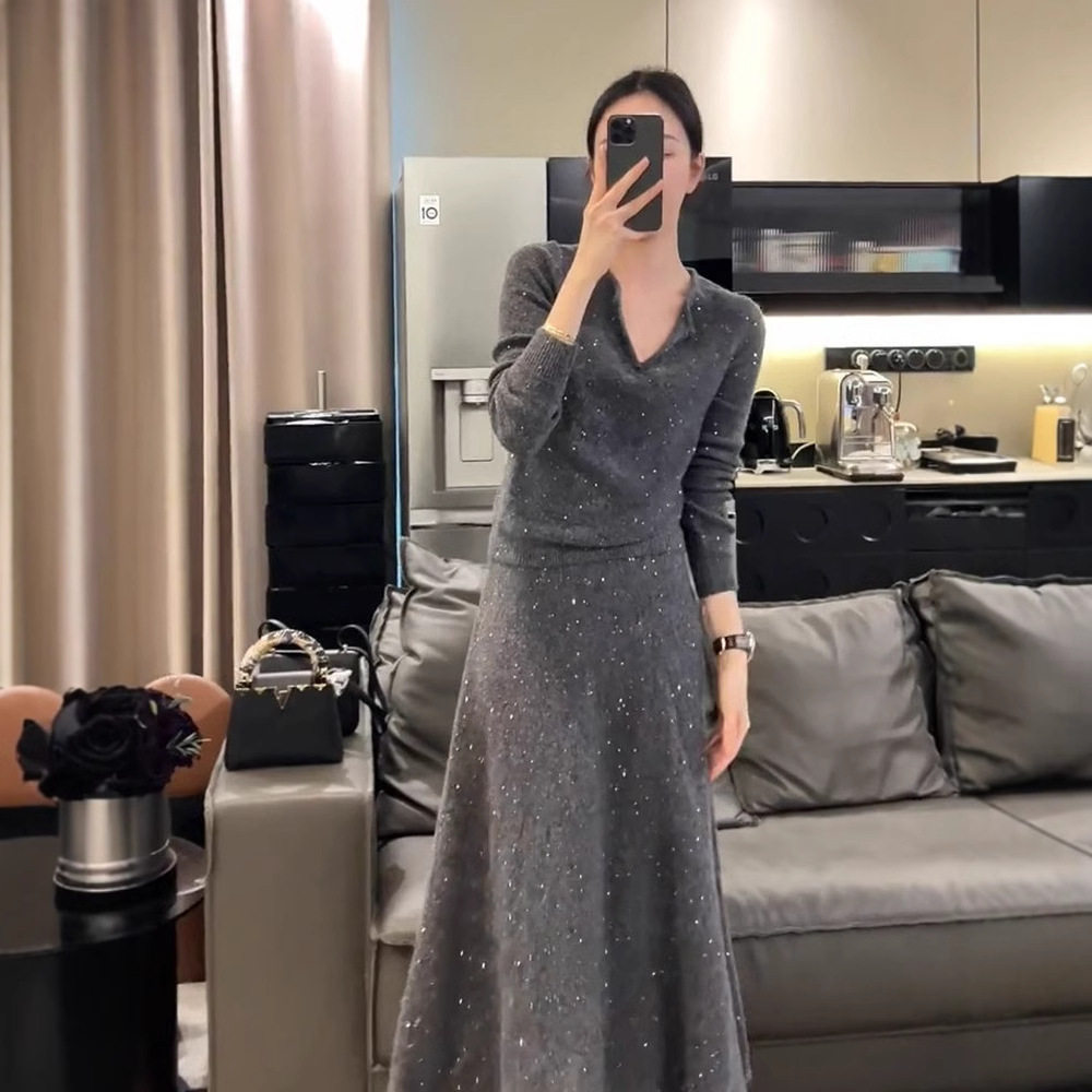 港米服饰/2025秋冬款针织套装裙女秋冬气质高级毛衣半身裙两件套,女装/女士精品,时尚套装,淘宝优惠券,粉丝福利购,淘宝优惠卷