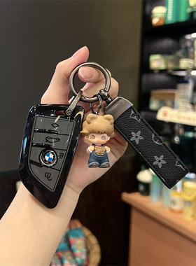 适用宝马5系车钥匙套3系i3i5刀锋325lix1x2x3x5壳530ligt男女可爱