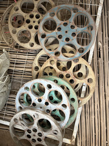 16毫米电影胶片空片夹16mm电影投影胶片片夹道具摆件装饰主题电影片盘老电影拷贝铁片夹如图所示随机发货