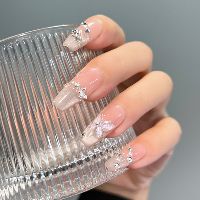 Lilynail冰晶蝴蝶手工穿戴甲2024新款美甲中长款假指甲贴片高级感