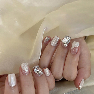 高级感美甲贴2025新款 手工穿戴甲短款 指甲贴 Lilynail丝锻鎏金