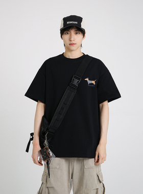 十九秋/2025夏季新款潮牌可爱腊肠狗印花男女同款宽松短袖T恤半袖