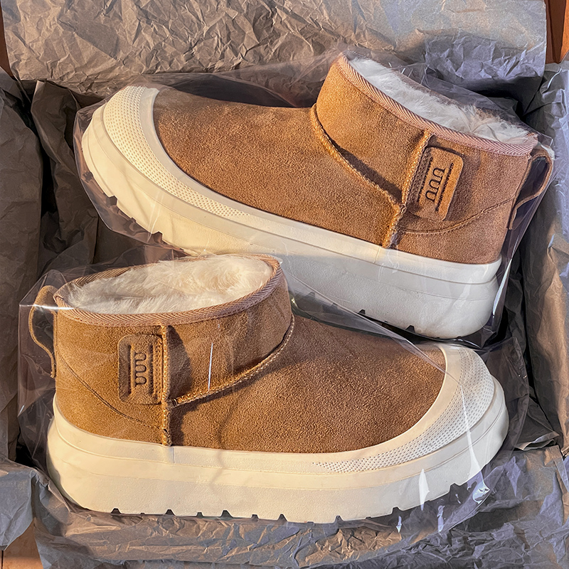 冬季中高帮雪地靴男女款加绒皮毛