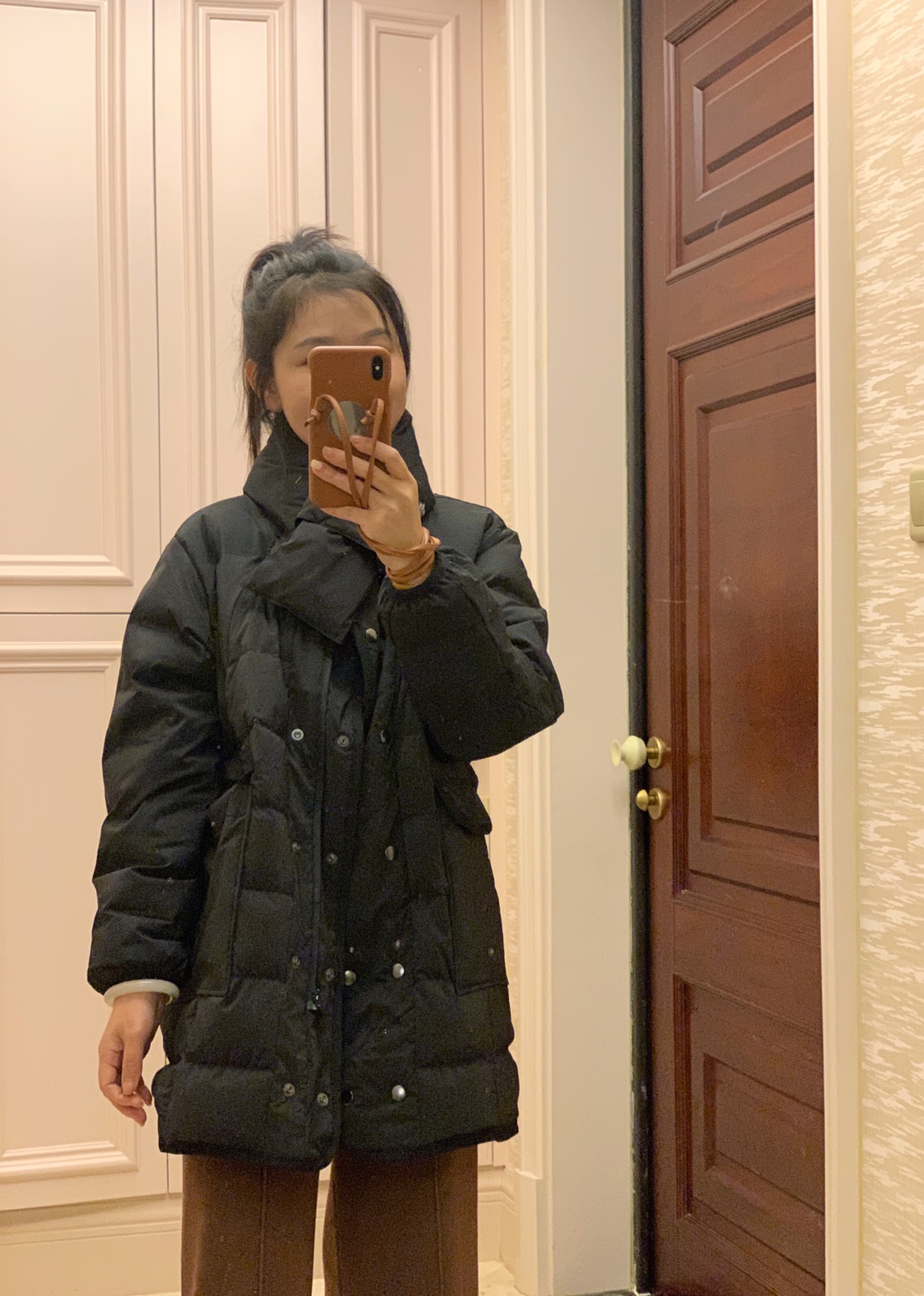 日单 Avire* 女士轻薄款 围巾 休闲羽绒服 21 AW新款