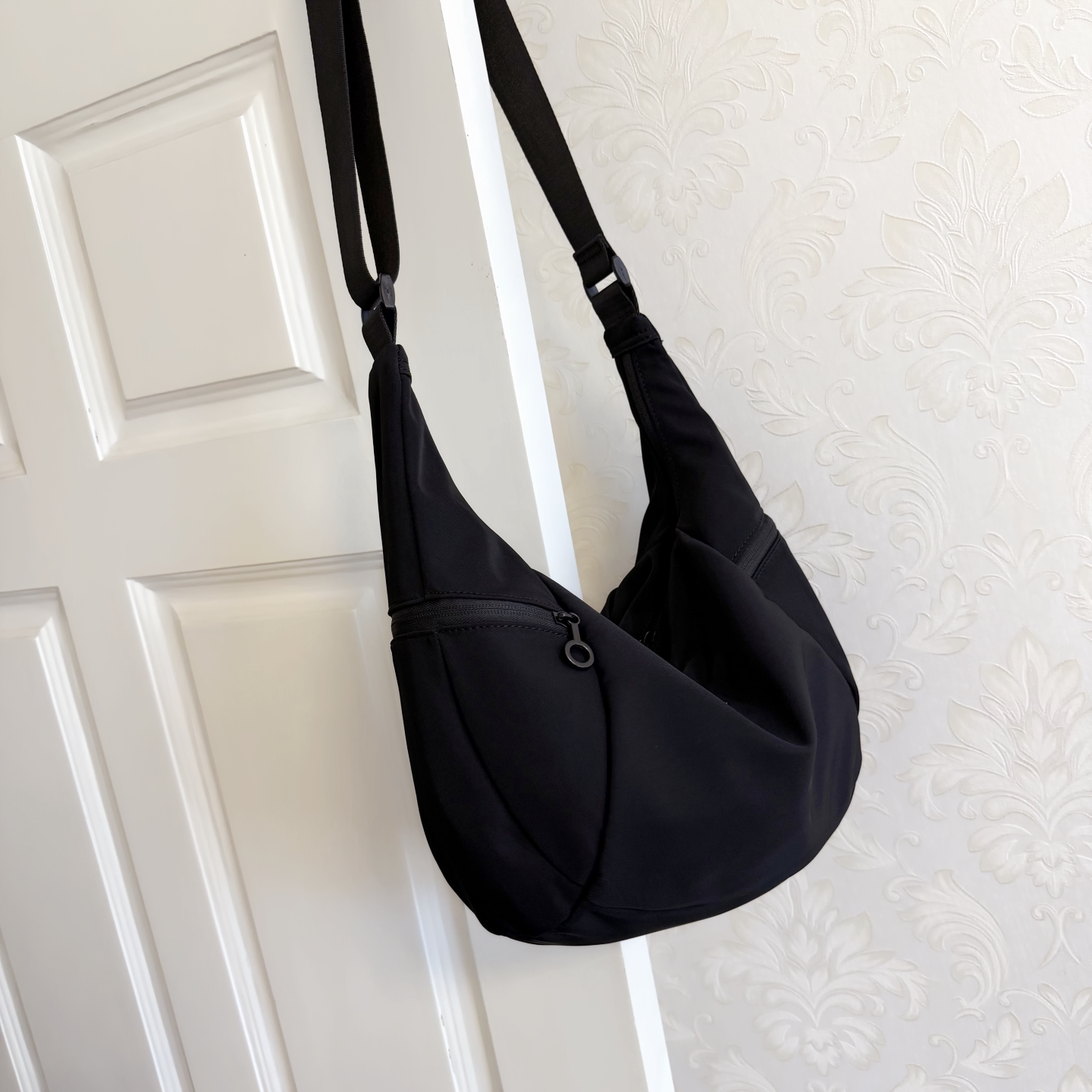 牛津布斜挎包休闲百搭饺子包大容量单肩女包多隔层轻便实用通勤包