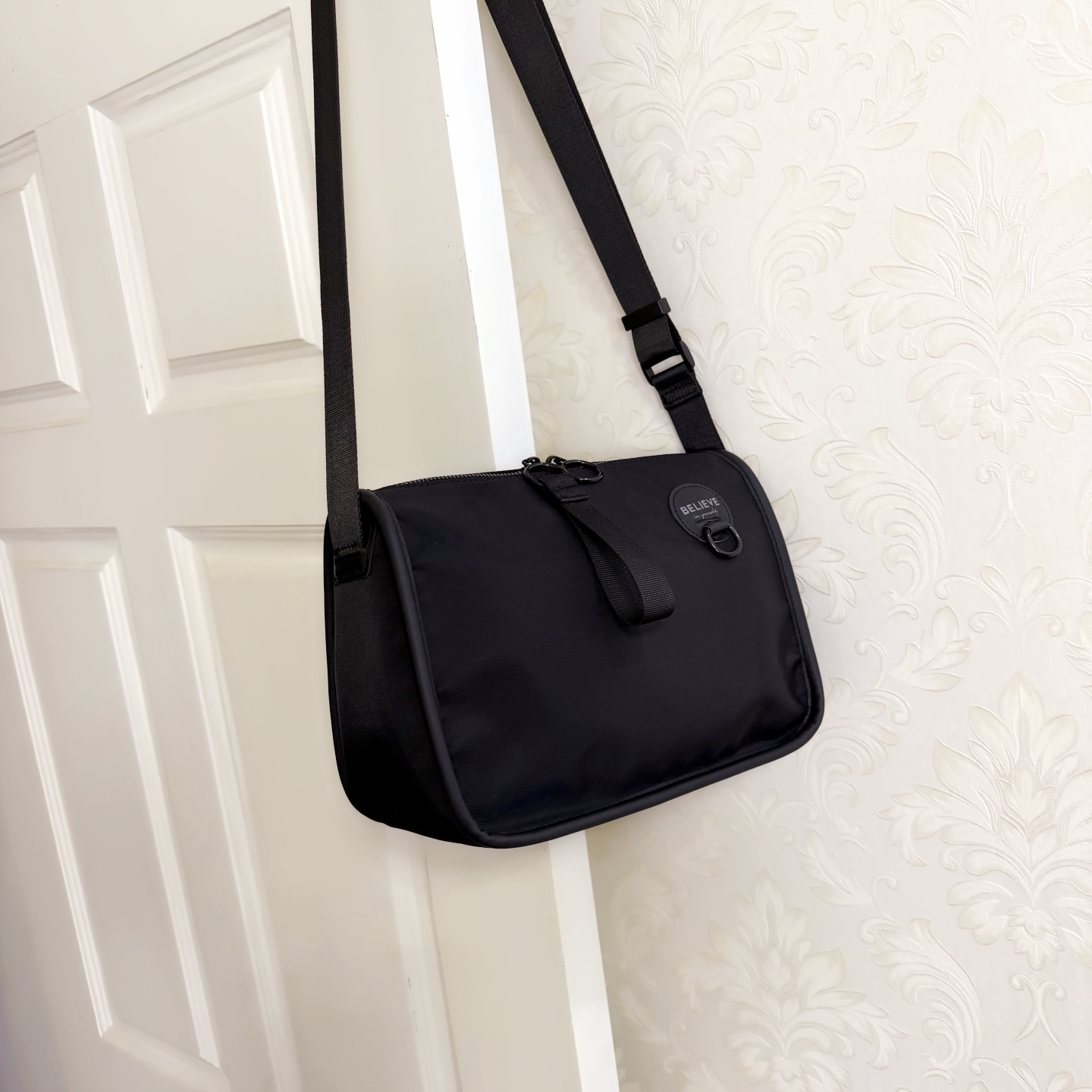 超火春季新款时尚百搭单肩斜挎包高级感防水牛津布休闲大容量女包