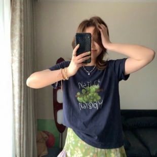 Q了个T 微胖定制 春夏款韩系减龄油画葡萄印花短袖T恤