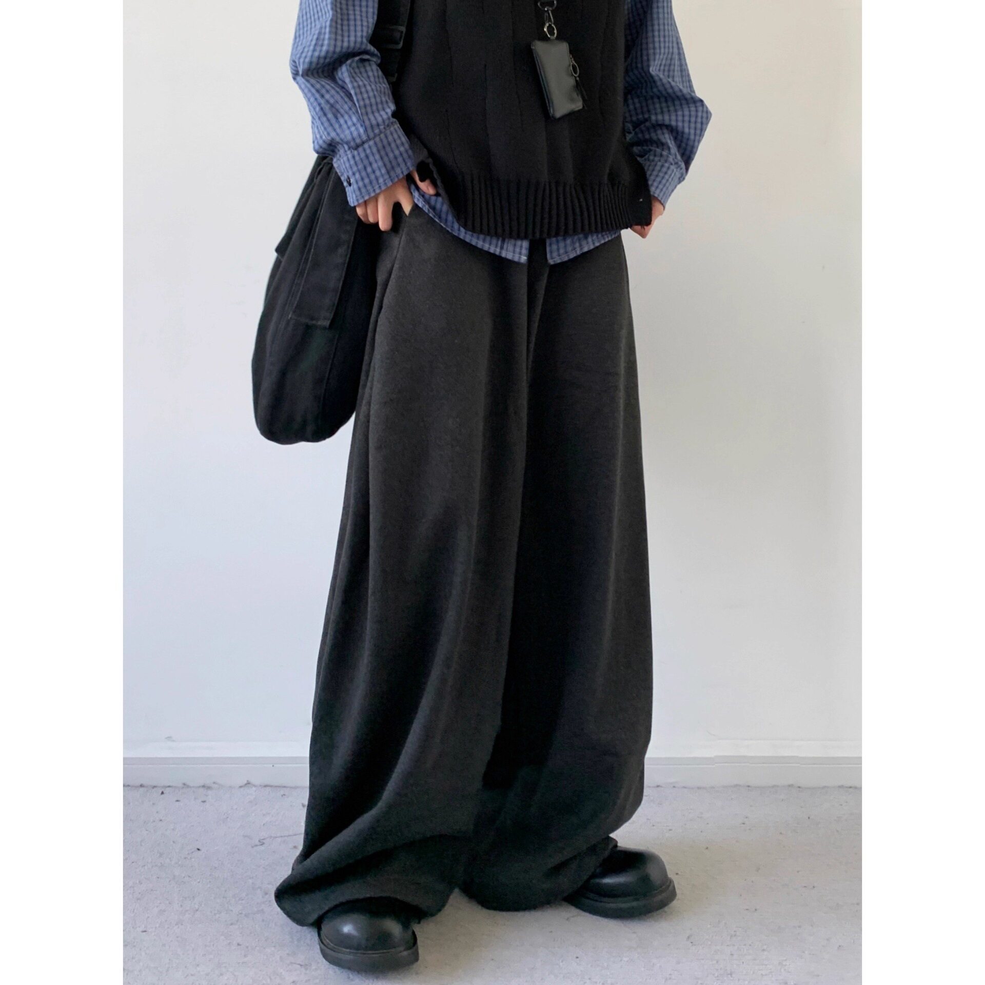 秋冬新款日系复古垂感呢子西裤男女生宽松纯色阔腿百搭弯刀长裤潮
