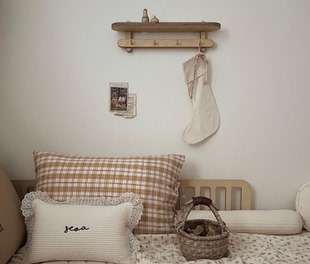 ins韩国可刺绣名字儿童房床头靠枕宝宝床可爱花边靠背长抱枕床围