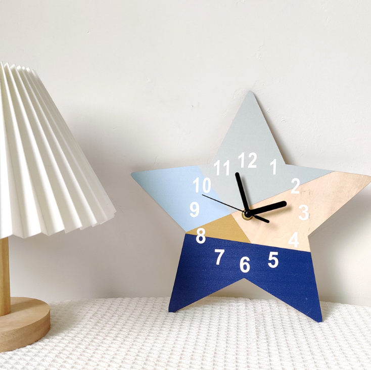 儿童房挂钟数字静音钟五角星钟表
