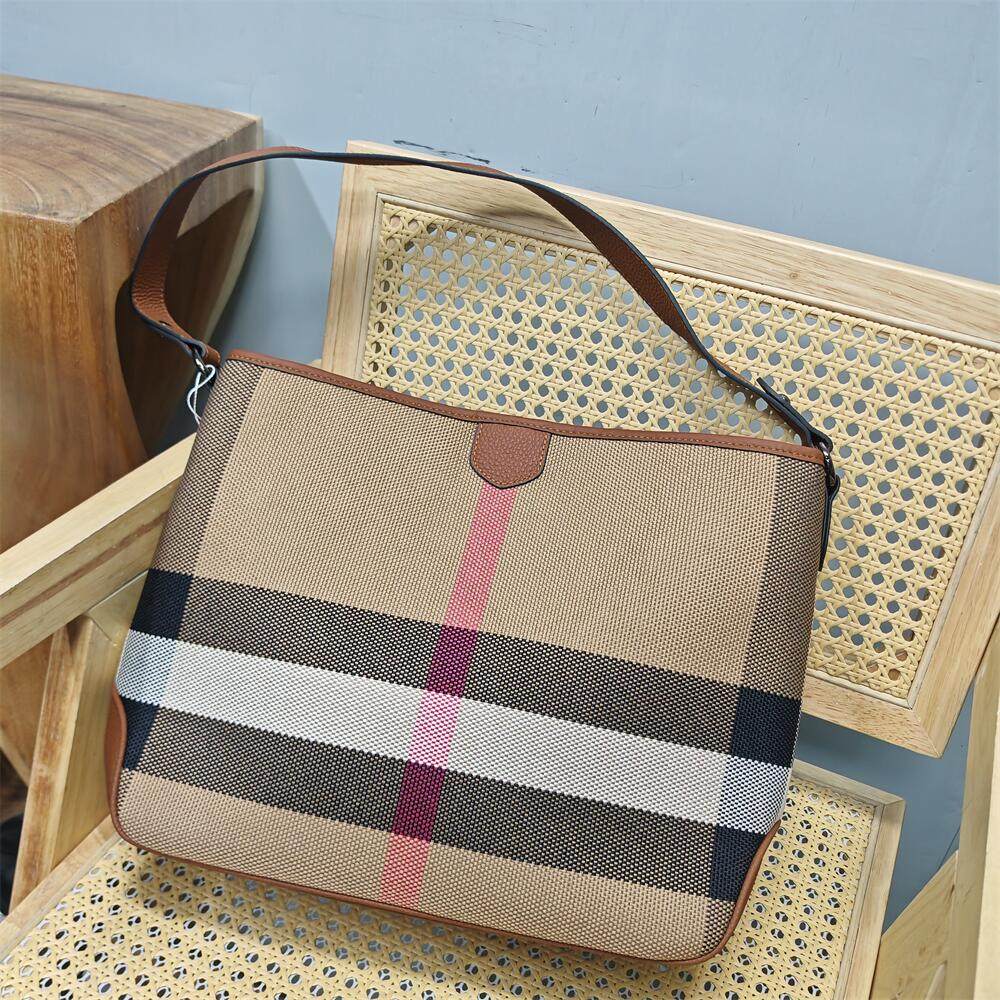 外贸出口尾货清仓大甩卖布配头层牛皮真皮水桶腋下斜挎妈妈女大包,箱包皮具/热销女包/男包,通用款女包,淘宝优惠券,粉丝福利购,淘宝优惠卷