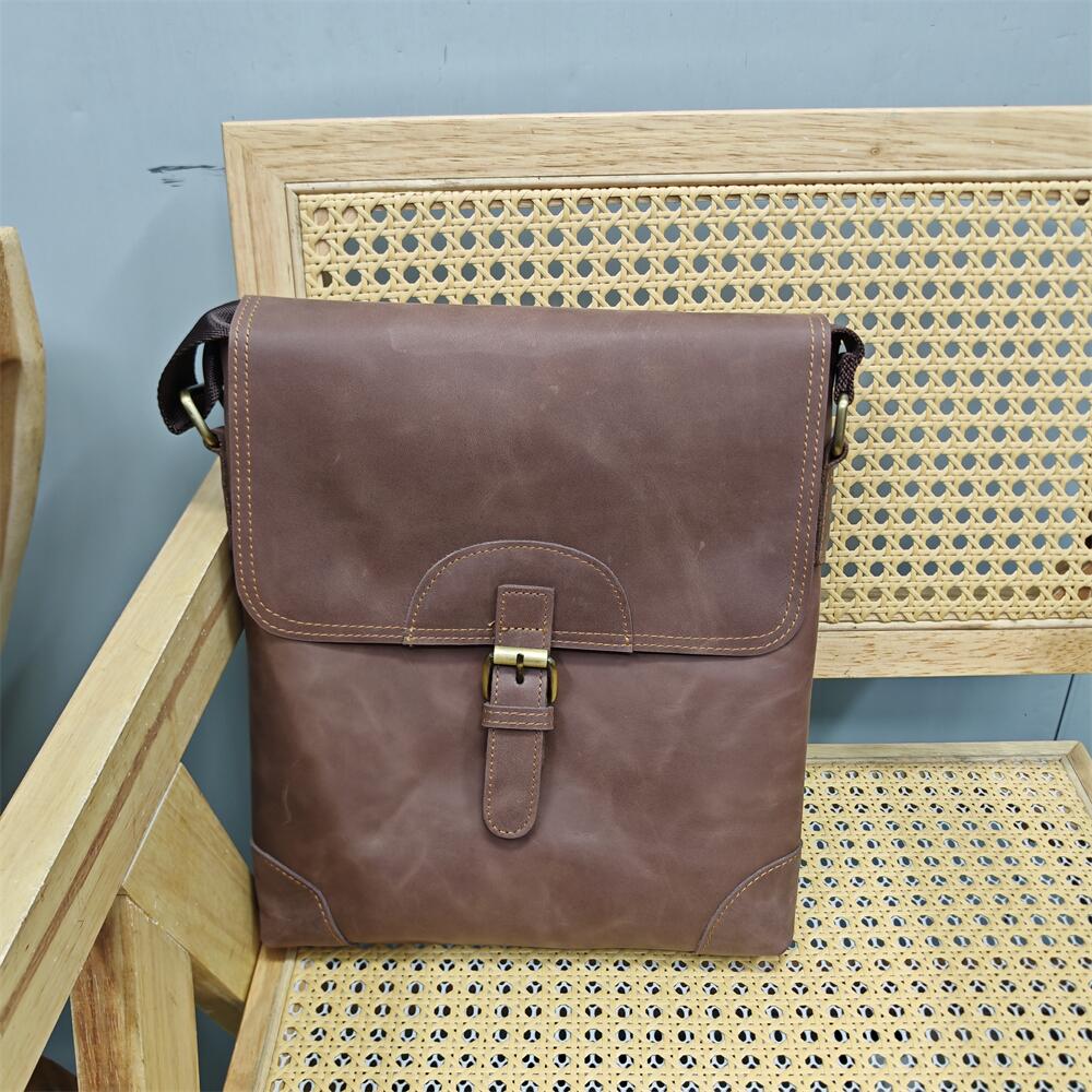 复古专柜品牌真皮休闲休闲男包