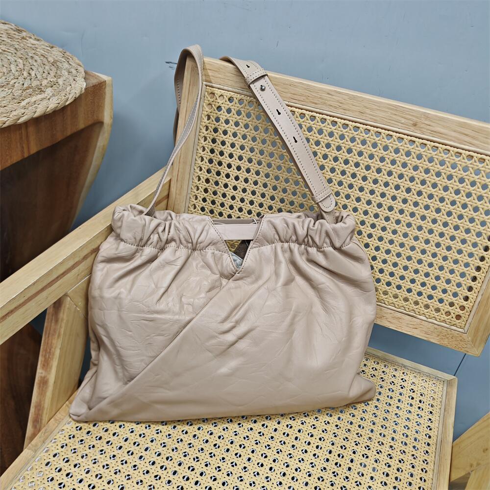 清货商场撤柜捡漏库存链条女大包