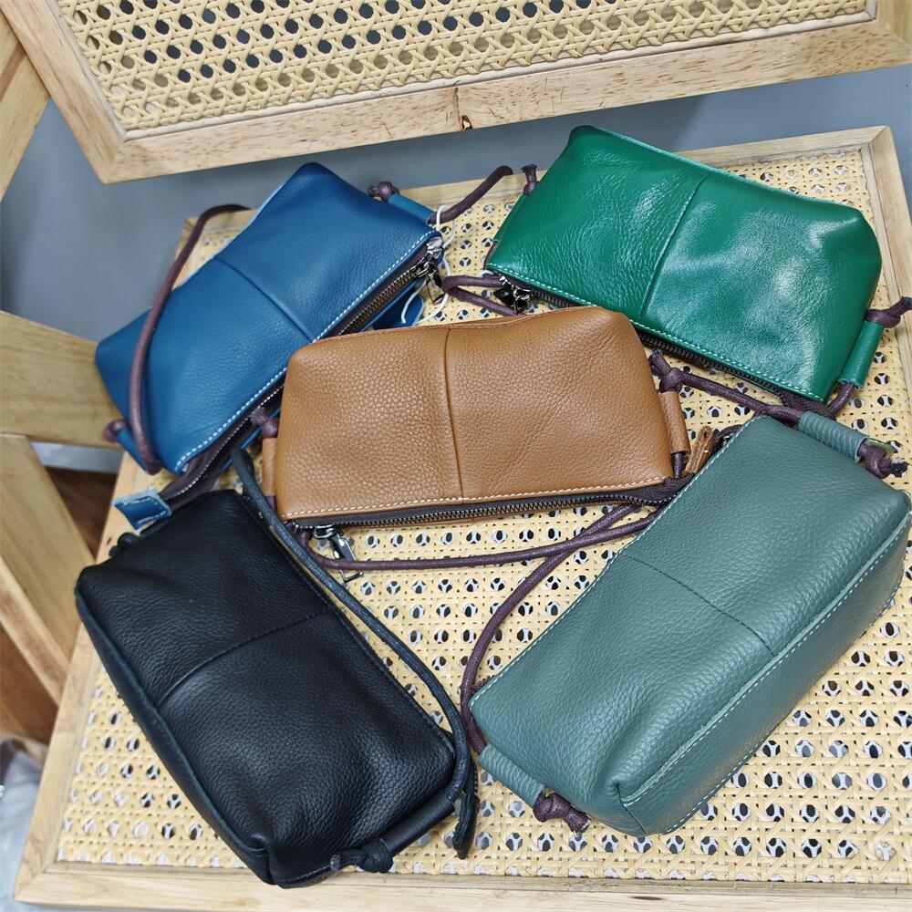 真皮品牌专柜单肩简约百搭女小包