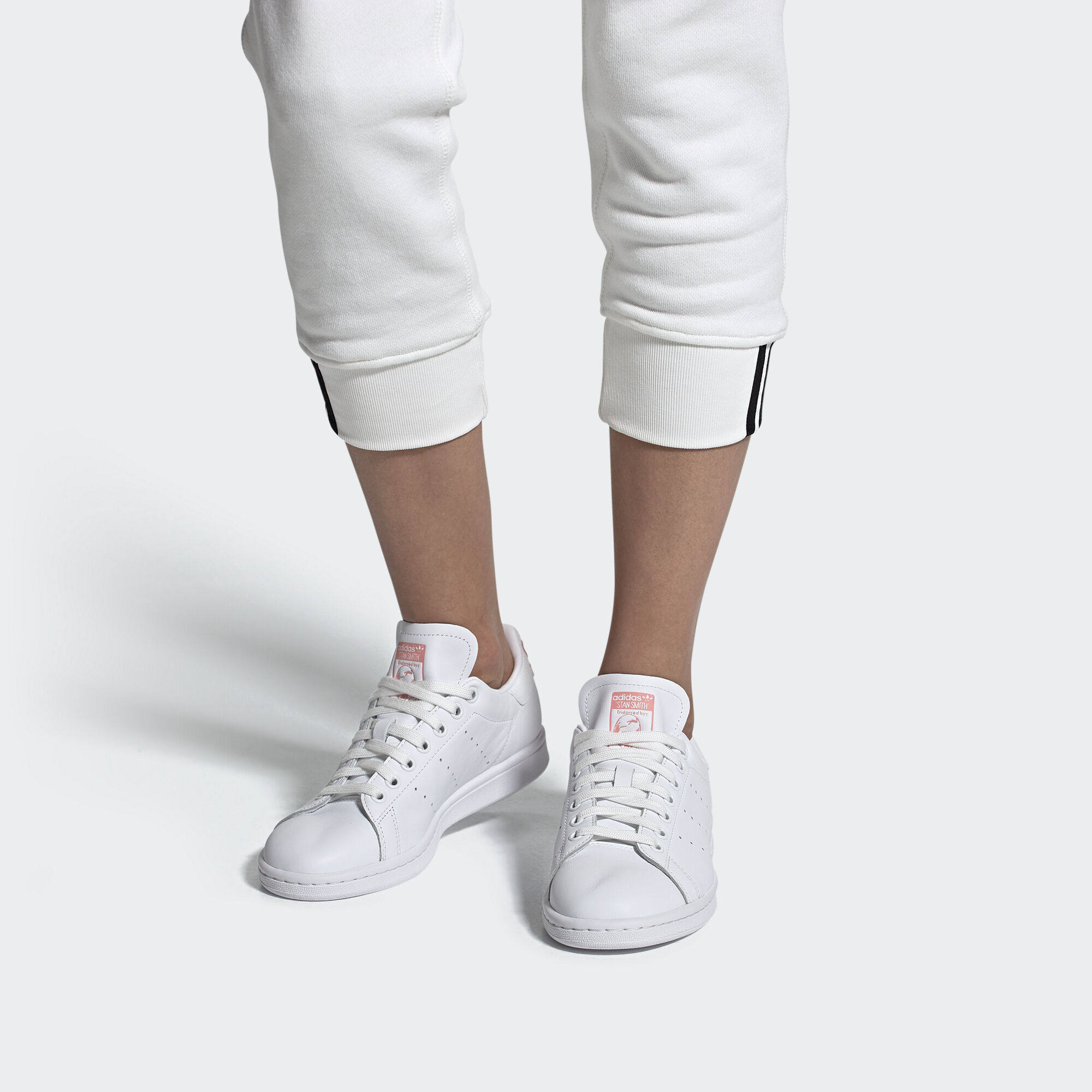 Adidas/阿迪达斯正品 夏季新款三叶草女子运动休闲鞋 EF6861