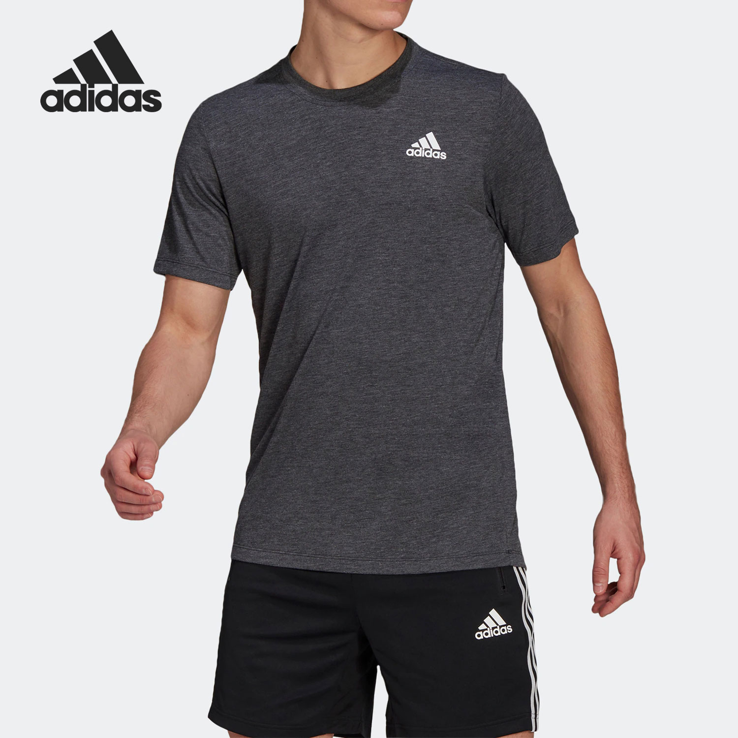 阿迪达斯男子训练运动短袖T恤