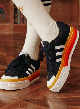 Adidas/阿迪达斯正品三叶草男女同款轻便透气系带厚底板鞋JQ9147