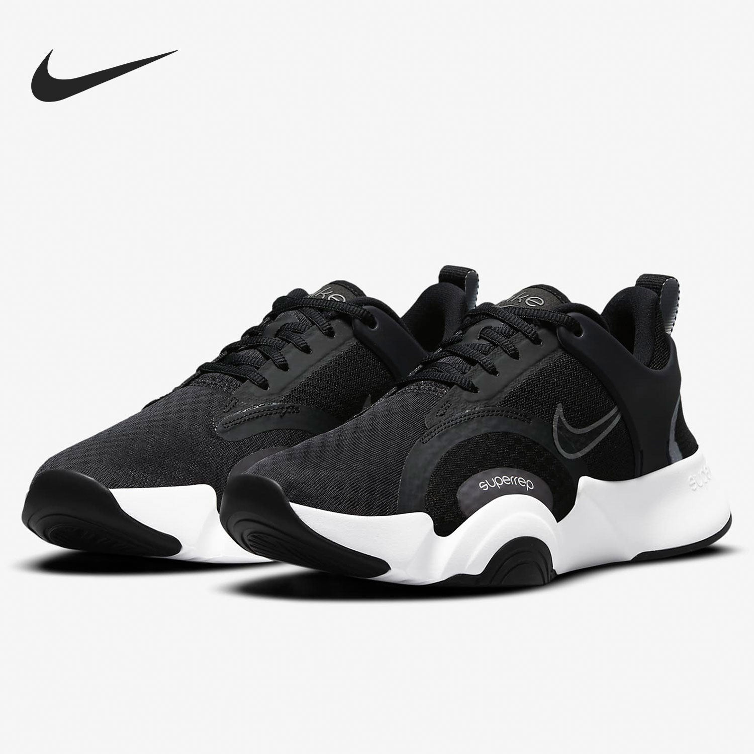 Nike/耐克正品跑步鞋当季新款女子轻便休闲耐磨运动鞋CZ0612-010