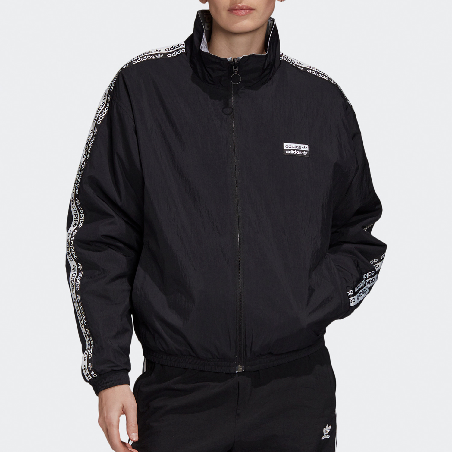 Adidas/阿迪达斯正品春季新款三叶草女子休闲运动棉服 FQ2411