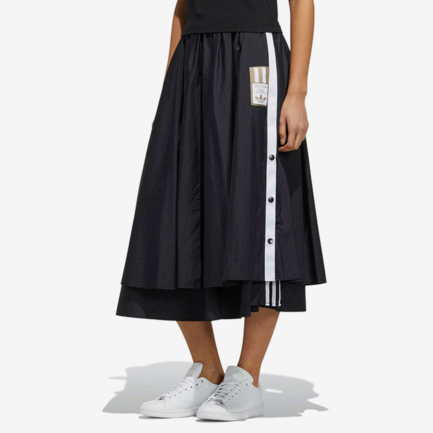 阿迪达斯女子运动半身裙