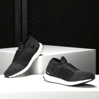 阿迪达斯ULTRABOOST男女跑步鞋
