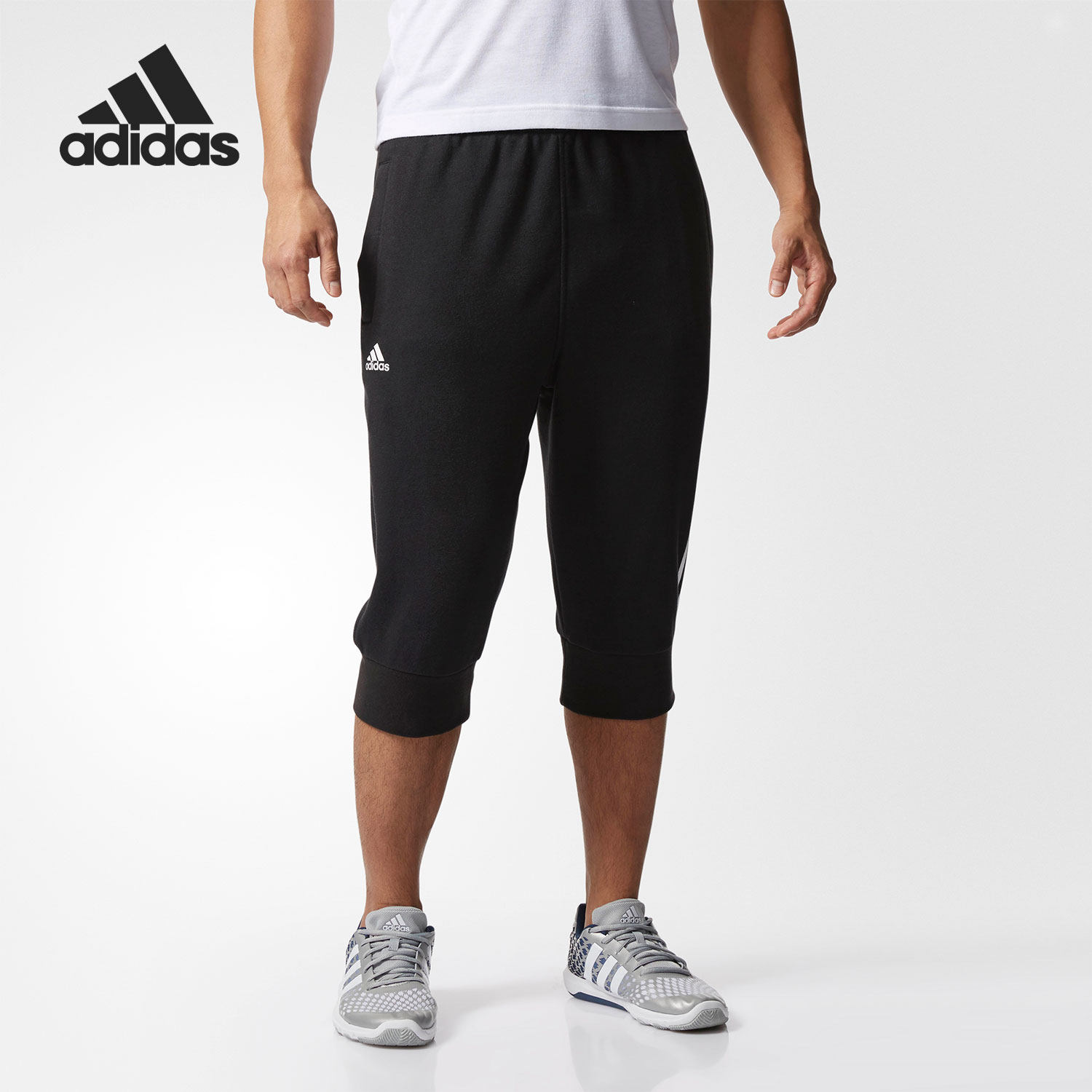 Adidas/阿迪达斯正品当季新款男子休闲运动中长裤短裤 Z32382