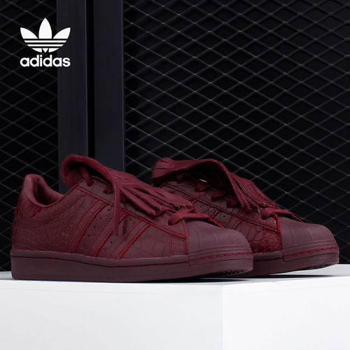 经典运动鞋Adidas/阿迪达斯