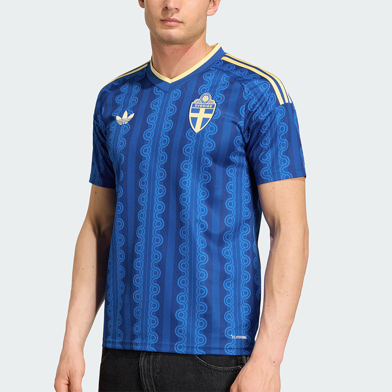 Adidas/阿迪达斯新男蓝黄色足球V领足球经典短袖T恤球衣JM5810