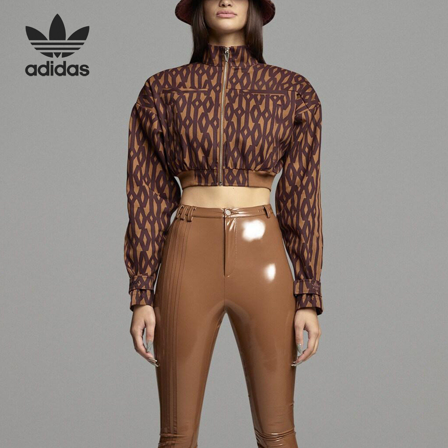 Adidas/阿迪达斯正品三叶草短款女士印花立领运动夹克HB8423